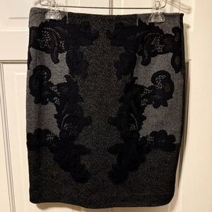 Diane Von Furstenberg Gray/Black Wool fully lined Skirt size 8